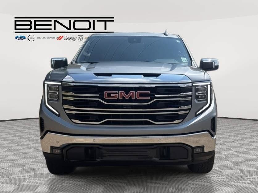 Used 2025 GMC Sierra 1500 SLT w/ SLT Premium Plus Package AWD/4WD image 2