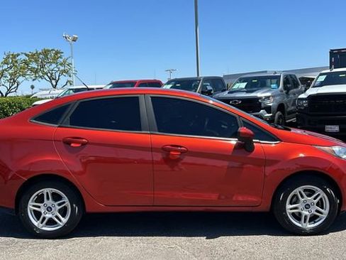 Certified 2018 Ford Fiesta SE FWD image 2