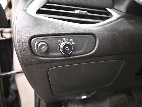 Used 2024 Chevrolet Malibu LT FWD image 19
