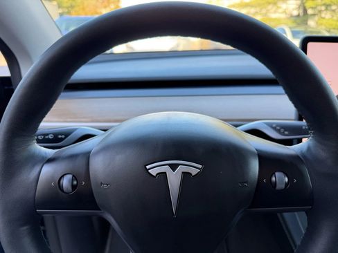Used 2023 Tesla Model Y Long Range image 22