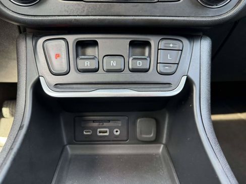 Used 2020 GMC Terrain SLE w/ Driver Convenience Package AWD/4WD image 21
