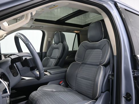 Used 2019 Lincoln Navigator L Black Label AWD/4WD image 5