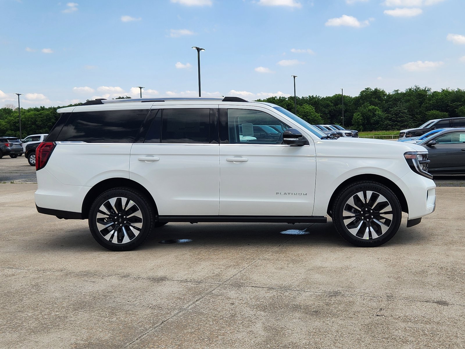 New 2026 Ford Expedition Platinum w/ Driver's Package AWD/4WD image 7