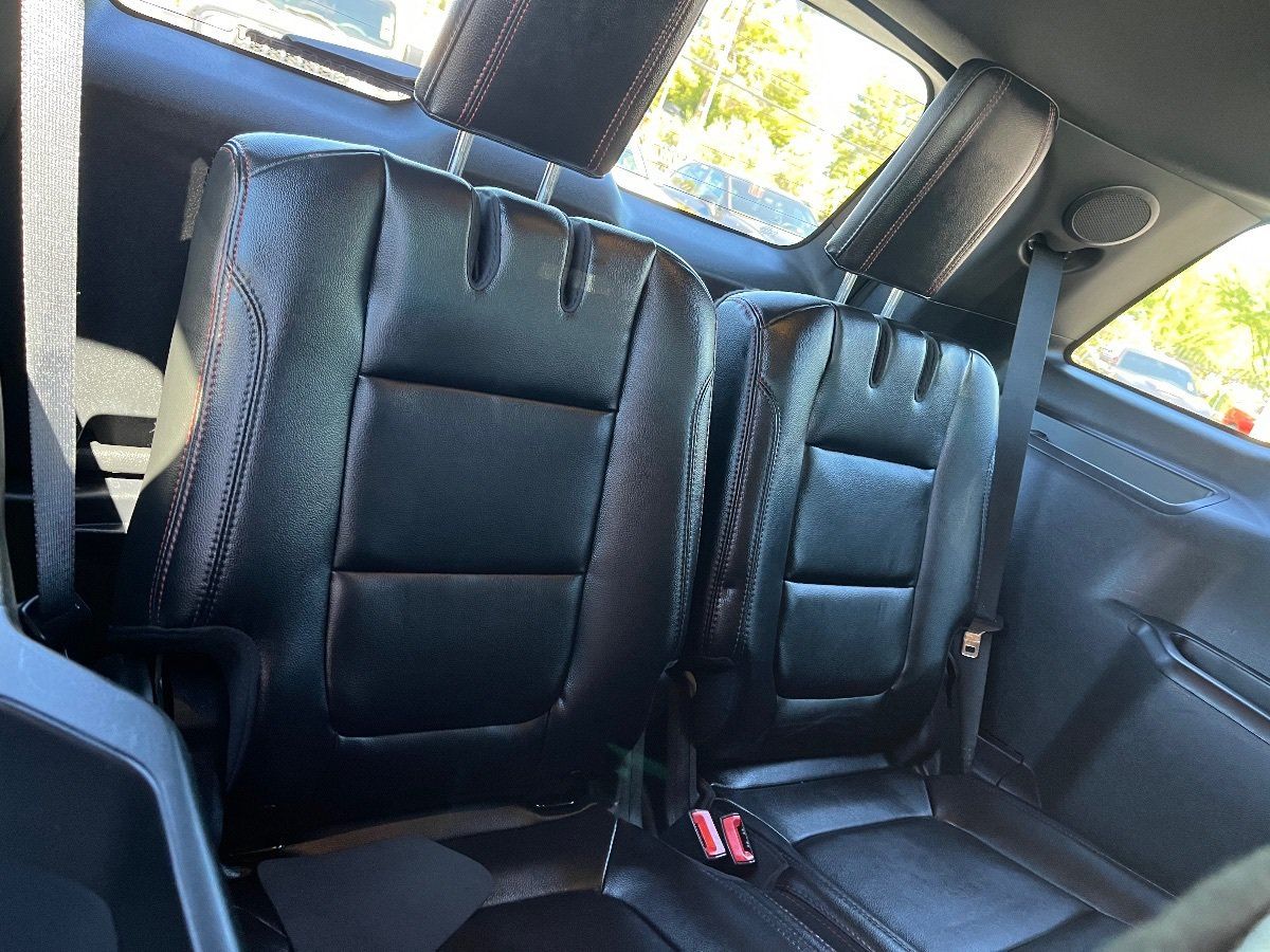 Used 2017 Ford Explorer Sport AWD/4WD image 35