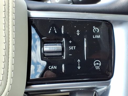 Used 2023 Land Rover Range Rover SE AWD/4WD image 24