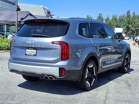 Used 2023 Kia Telluride S image 5