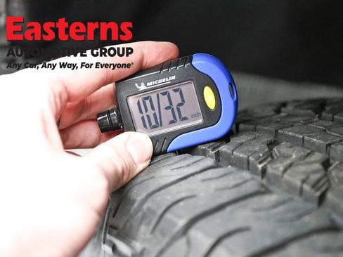 Used 2023 Chevrolet Colorado W/T image 27