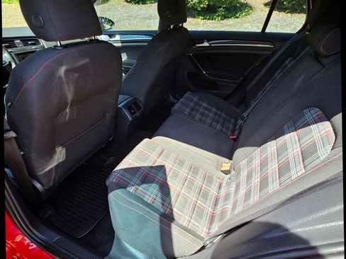 Used 2015 Volkswagen GTI S image 22