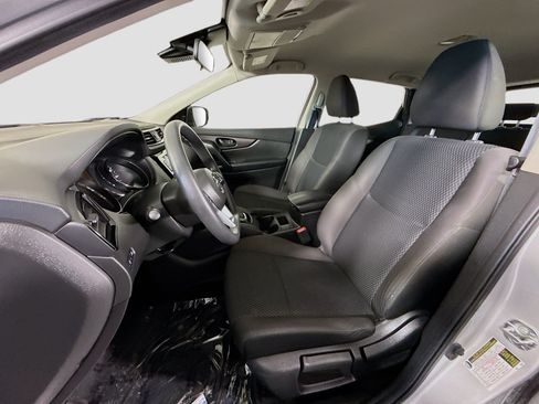 Used 2020 Nissan Rogue Sport S w/ Appearance Package FWD image 21
