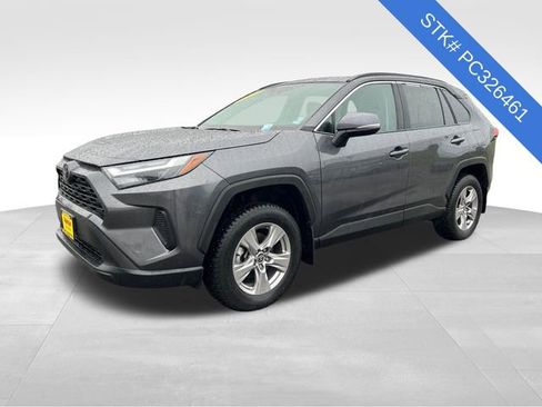 Used 2023 Toyota RAV4 XLE image 3
