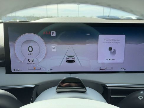 New 2026 Genesis GV70 2.5T Advanced image 10