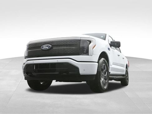 New 2025 Ford F150 Lightning Flash image 32
