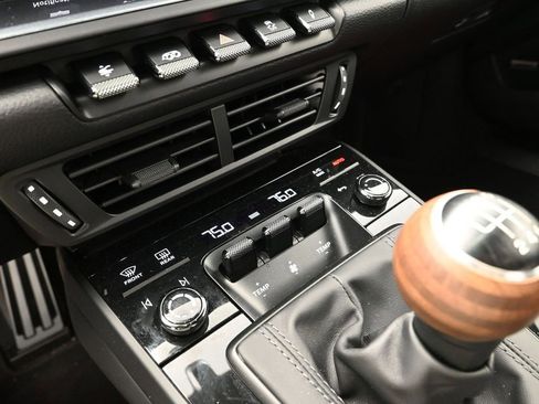 Used 2025 Porsche 911 Carrera T image 22