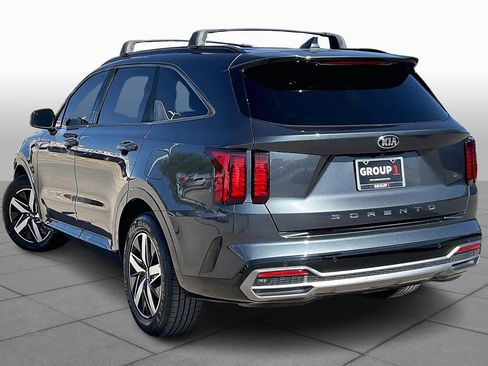 Used 2021 Kia Sorento S image 11