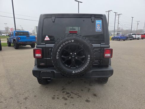 Certified 2021 Jeep Wrangler Willys image 6