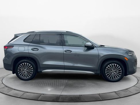 Certified 2026 Volkswagen Tiguan S w/ 18" Wheel Package FWD image 8