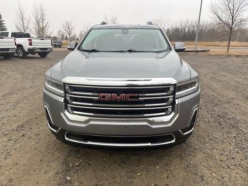 Used 2023 GMC Acadia SLT w/ Elevation Edition image 2
