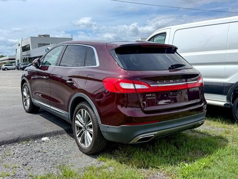 Used 2018 Lincoln MKX Reserve w/ Driver Assistance Package AWD/4WD image 4