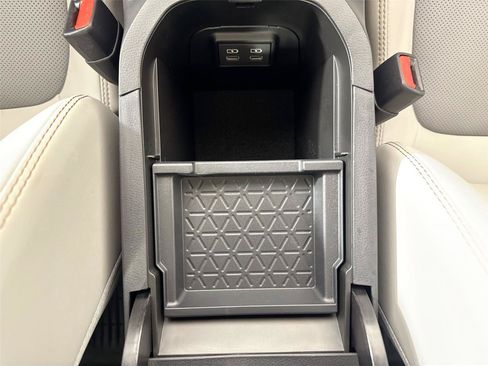 Certified 2025 Toyota RAV4 Limited FWD image 35