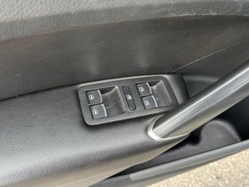 Used 2022 Volkswagen Passat 2.0T image 15