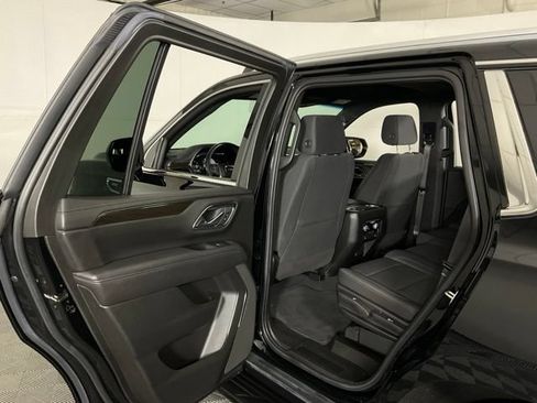 Used 2022 GMC Yukon SLE w/ Max Trailering Package AWD/4WD image 35
