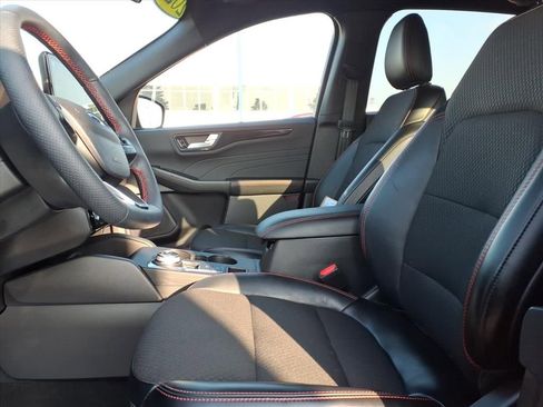 Certified 2024 Ford Escape ST-Line Select w/ Tech Pack #2 image 14