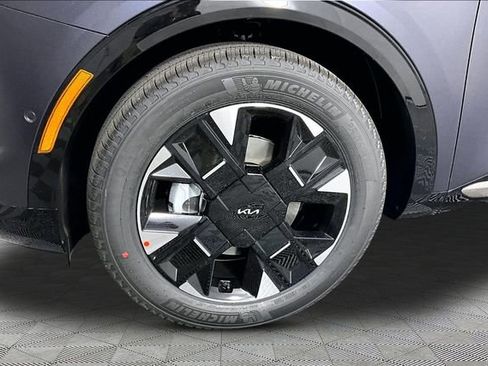 New 2026 Kia Sportage SX FWD image 13