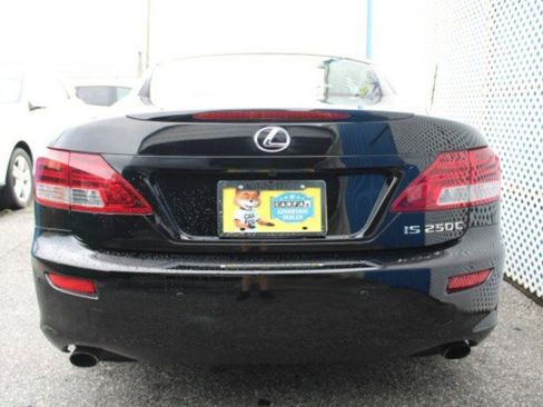 Used 2014 Lexus IS 250C image 12