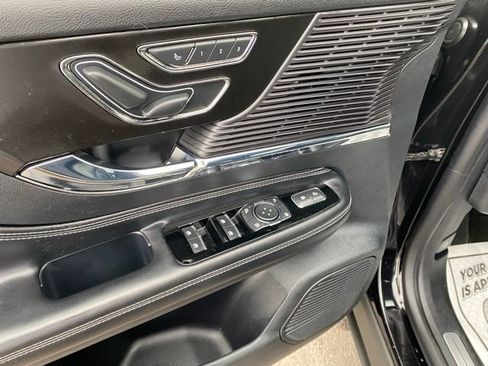 Used 2022 Lincoln Corsair AWD w/ Premium Package image 23