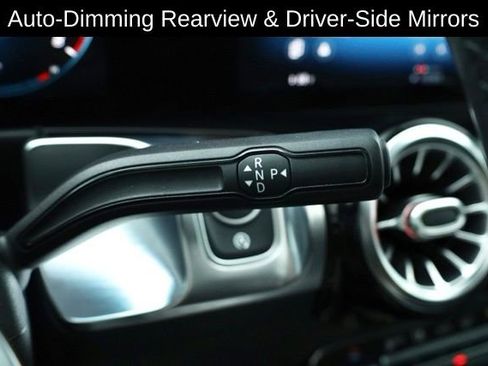 Used 2020 Mercedes-Benz GLB 250 image 15