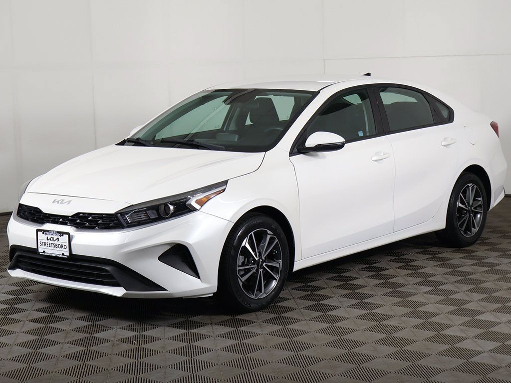 Used 2022 Kia Forte LXS w/ LXS Technology Package FWD image 10