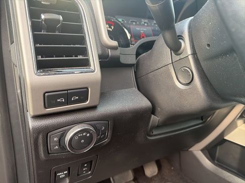 Used 2019 Ford F150 Lariat w/ Equipment Group 502A Luxury image 18