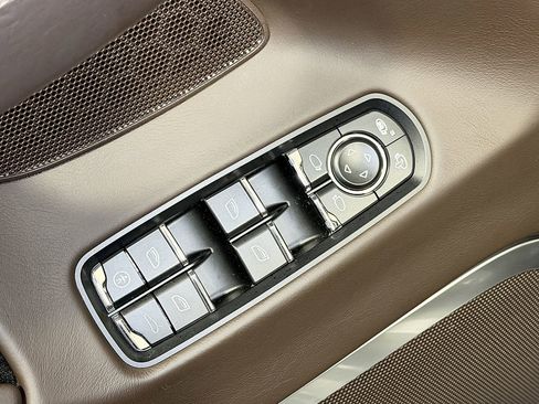 Used 2012 Porsche Panamera Turbo S image 17