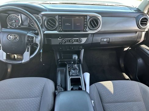 Used 2020 Toyota Tacoma SR5 RWD image 14