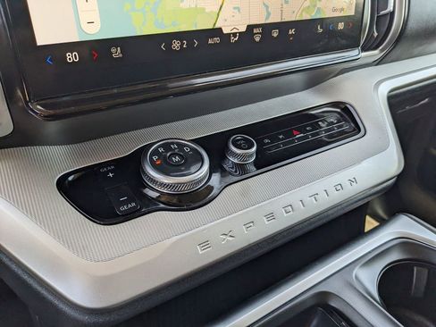 Used 2025 Ford Expedition Max Active image 26