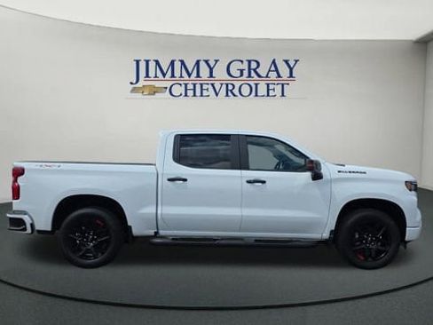 New 2026 Chevrolet Silverado 1500 RST w/ Redline Edition AWD/4WD image 6