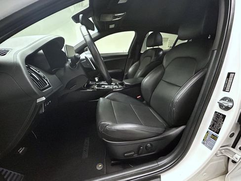 Used 2021 Kia Stinger GT-Line w/ Sun & Sound Package image 10