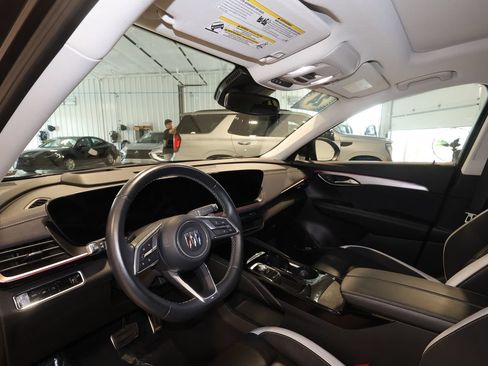 Used 2024 Buick Envision Sport Touring AWD/4WD image 9