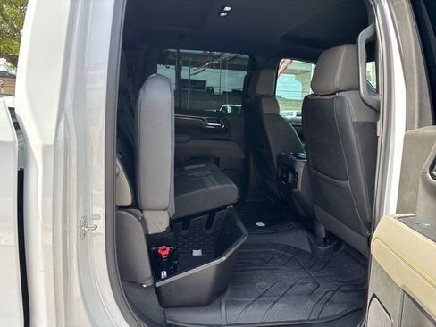 Used 2025 Chevrolet Silverado 1500 ZR2 w/ Technology Package image 52