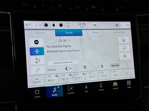 Used 2023 Jeep Grand Cherokee 4WD 4xe image 7