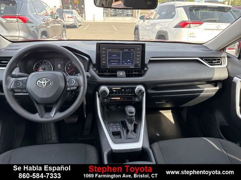 Used 2022 Toyota RAV4 LE image 13