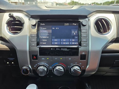 Used 2020 Toyota Tundra SR5 w/ SR5 Upgrade Package AWD/4WD image 20