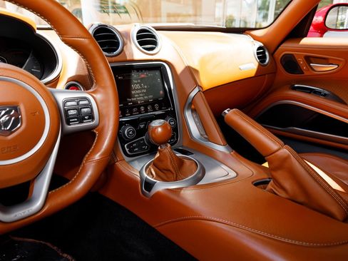 Used 2014 SRT Viper GTS w/ GTS Laguna Interior Package RWD image 38