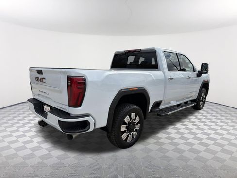 New 2026 GMC Sierra 2500 Denali w/ Denali Reserve Package AWD/4WD image 6