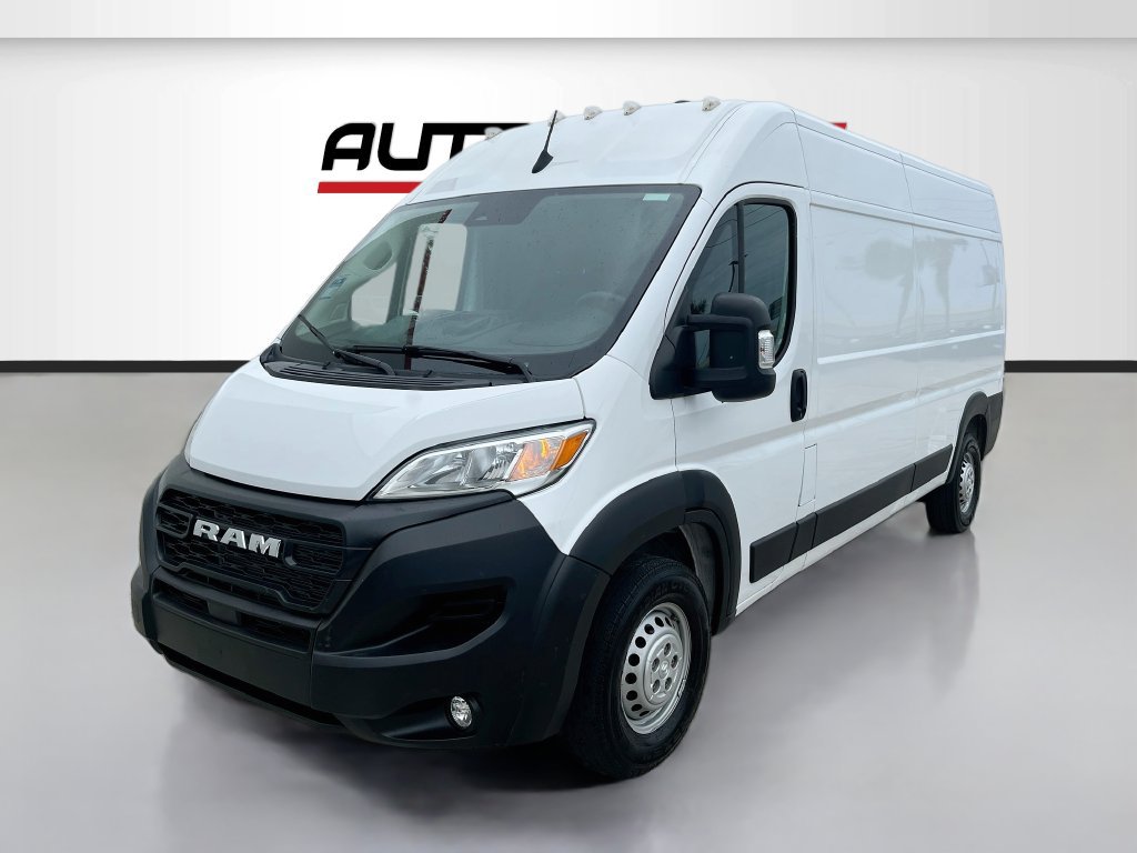 Used 2025 RAM ProMaster 2500 w/ Convenience Group FWD image 3