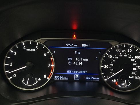 Used 2023 Nissan Altima 2.5 SV image 23