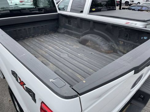 Used 2017 Ford F250 XL w/ Power Equipment Group AWD/4WD image 6