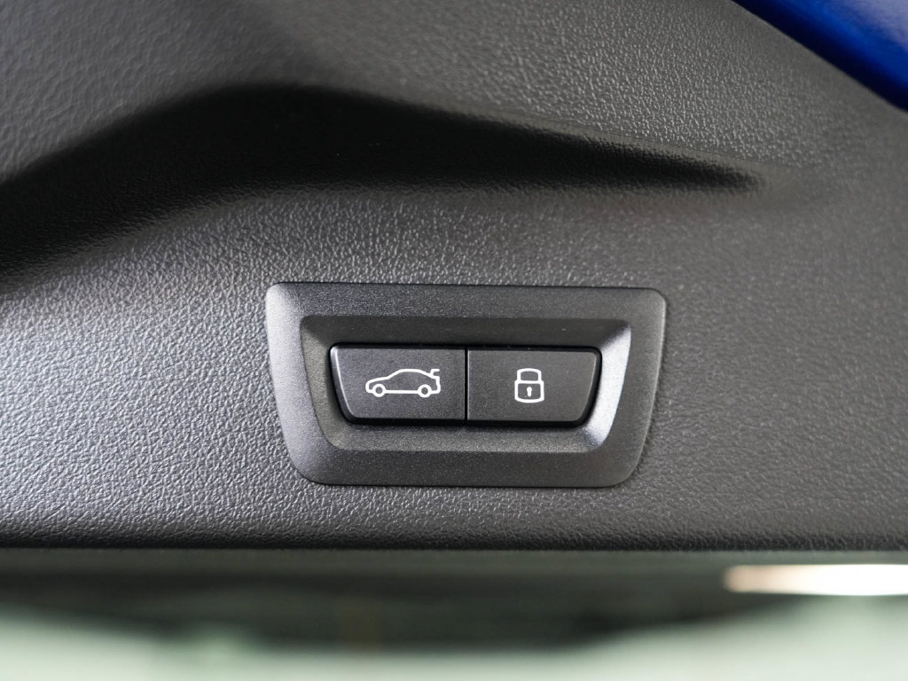 Used 2025 BMW X5 M60i AWD/4WD image 46