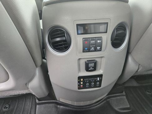 Used 2014 Honda Pilot Touring image 21