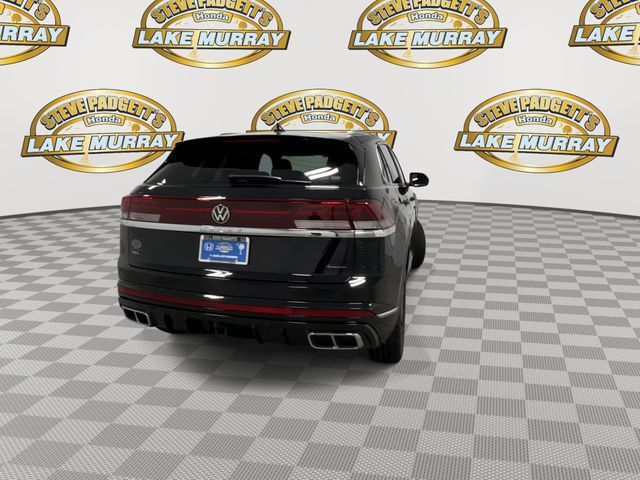 Used 2024 Volkswagen Atlas Cross Sport SEL R-Line AWD/4WD image 3